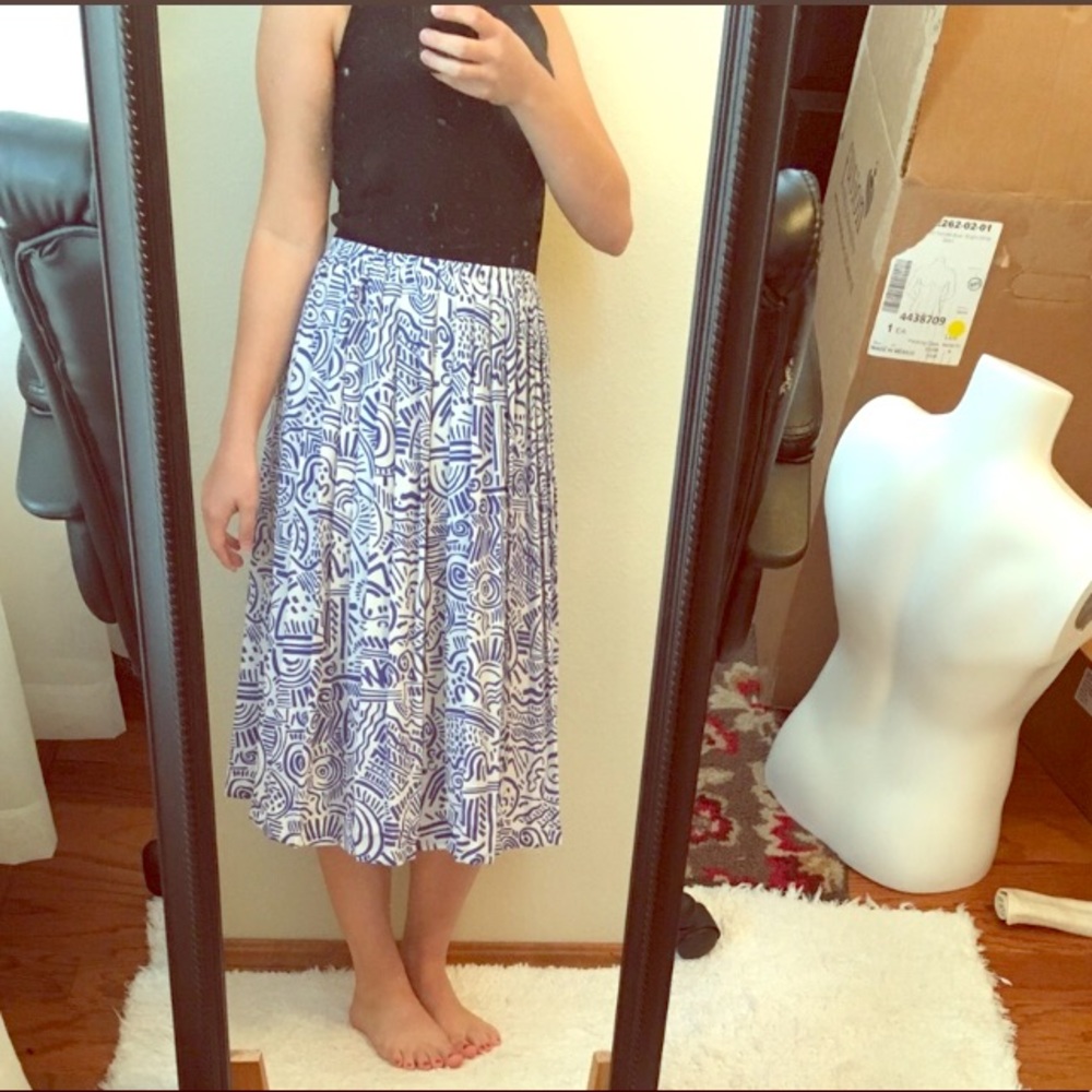 Vintage Pleated Midi Skirt